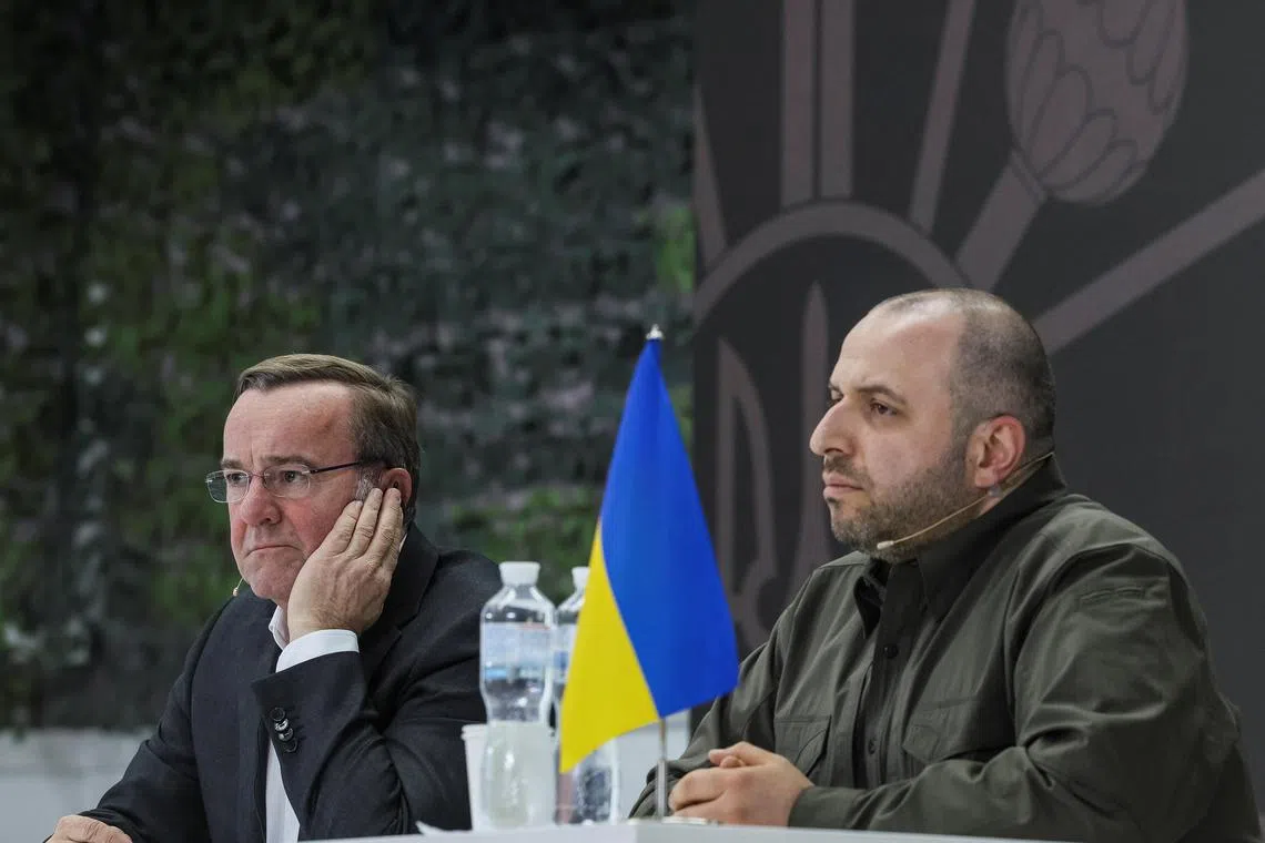 German Defence Minister Boris Pistorius (left) and Ukrainian counterpart Rustem Umerov attend a joint news conference in Kyiv.