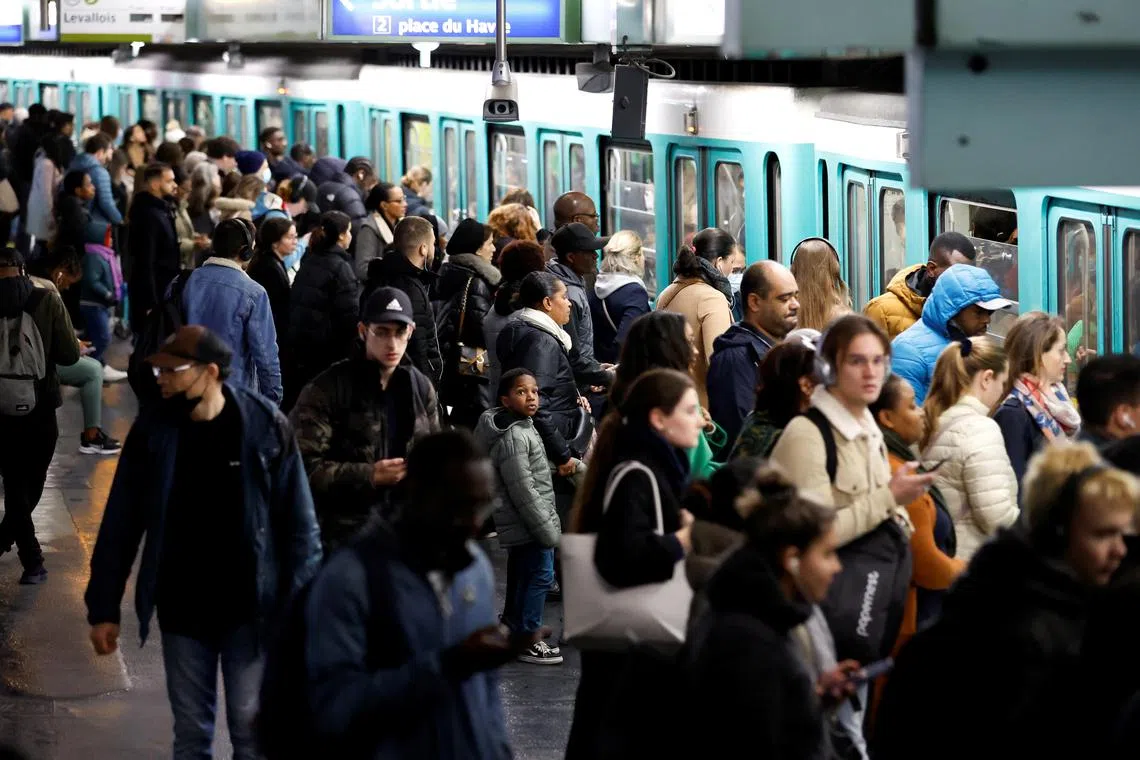 People are recommended to wear masks in public transport and when they come in contact with vulnerable people.
