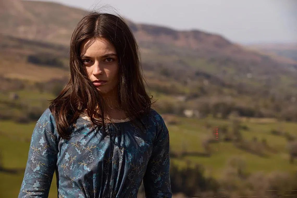 ylmovie04 - Emma Mackey in Emily

Source/copyright: Shaw Organisation