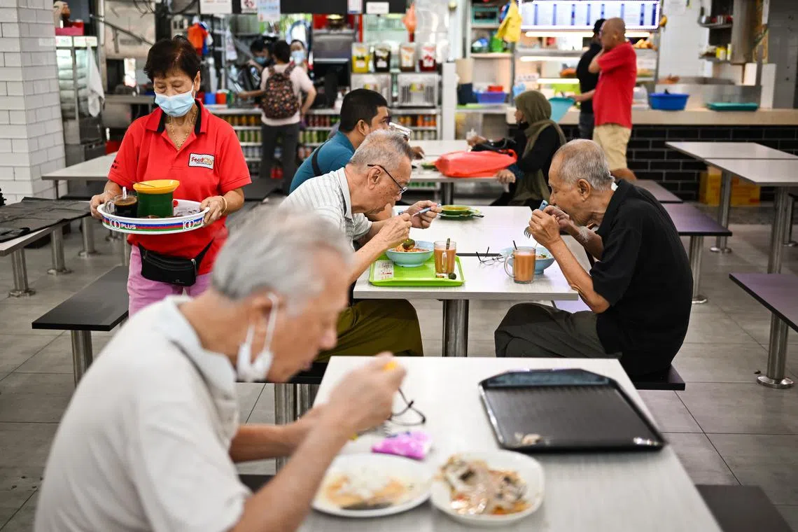 There are currently 776 HDB coffee shops, of which 374 are owned by HDB and 402 are privately owned.