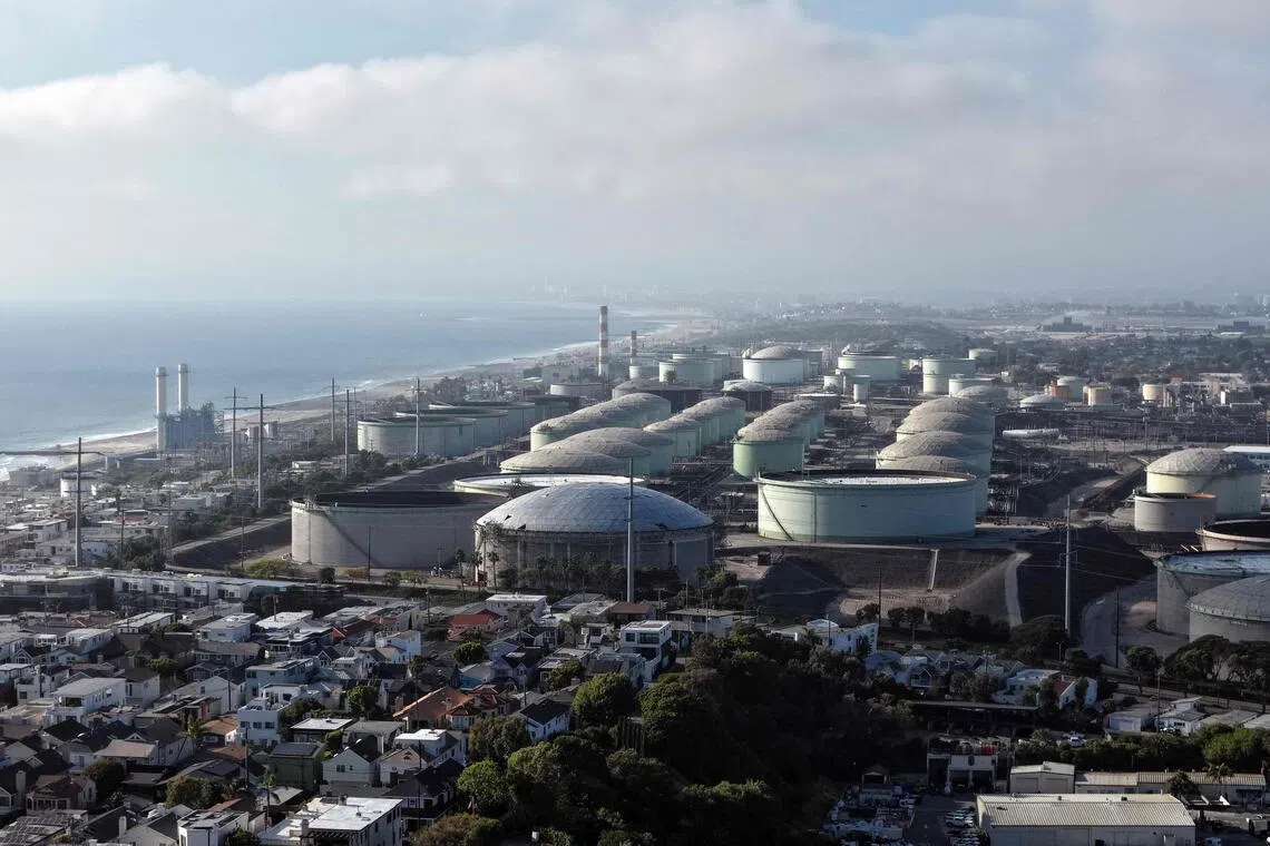 Oil prices drop as US, Iran weigh more talks with blockade in place