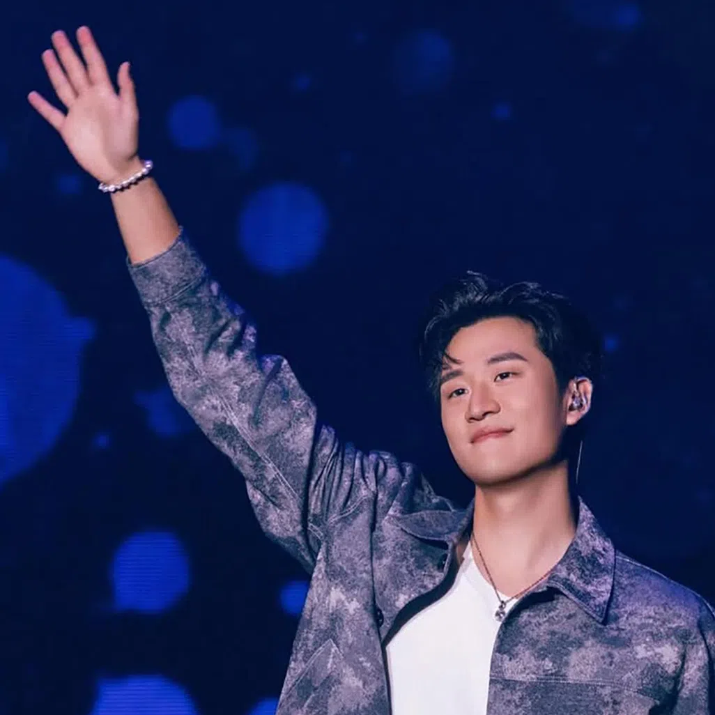 Eric Chou is known for hit songs such as The Distance Of Love, How Have You Been? and Unbreakable Love.
