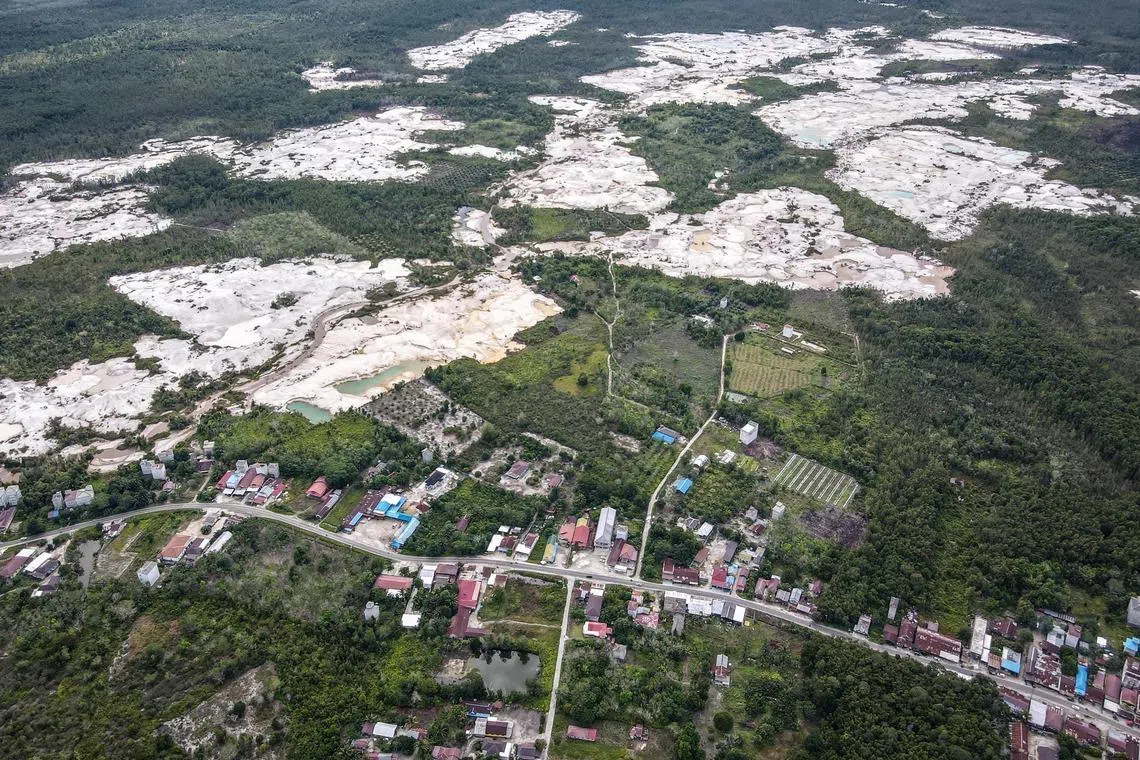 Indonesia mine landslide kills nine