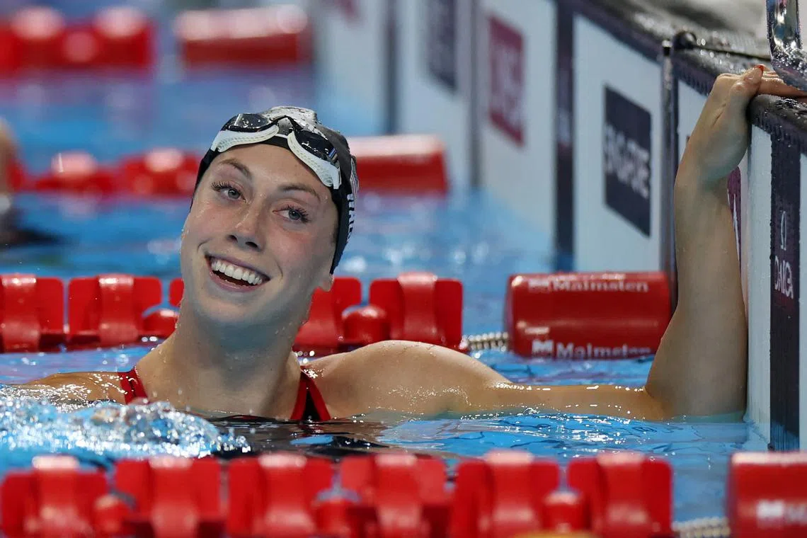 Swimming - World Aquatics Championships - Women 50m Butterfly Finals - World Aquatics Championships Arena, Singapore - August 2, 2025 Gretchen walsh of the U.S. celebrates after winning the final REUTERS/Hollie Adams
