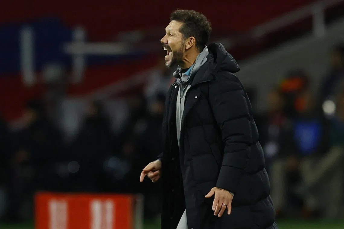 Soccer Football - Copa del Rey - Semi Final - First Leg - FC Barcelona v Atletico Madrid - Estadi Olimpic Lluis Companys, Barcelona, Spain - February 25, 2025 Atletico Madrid coach Diego Simeone reacts REUTERS/Albert Gea