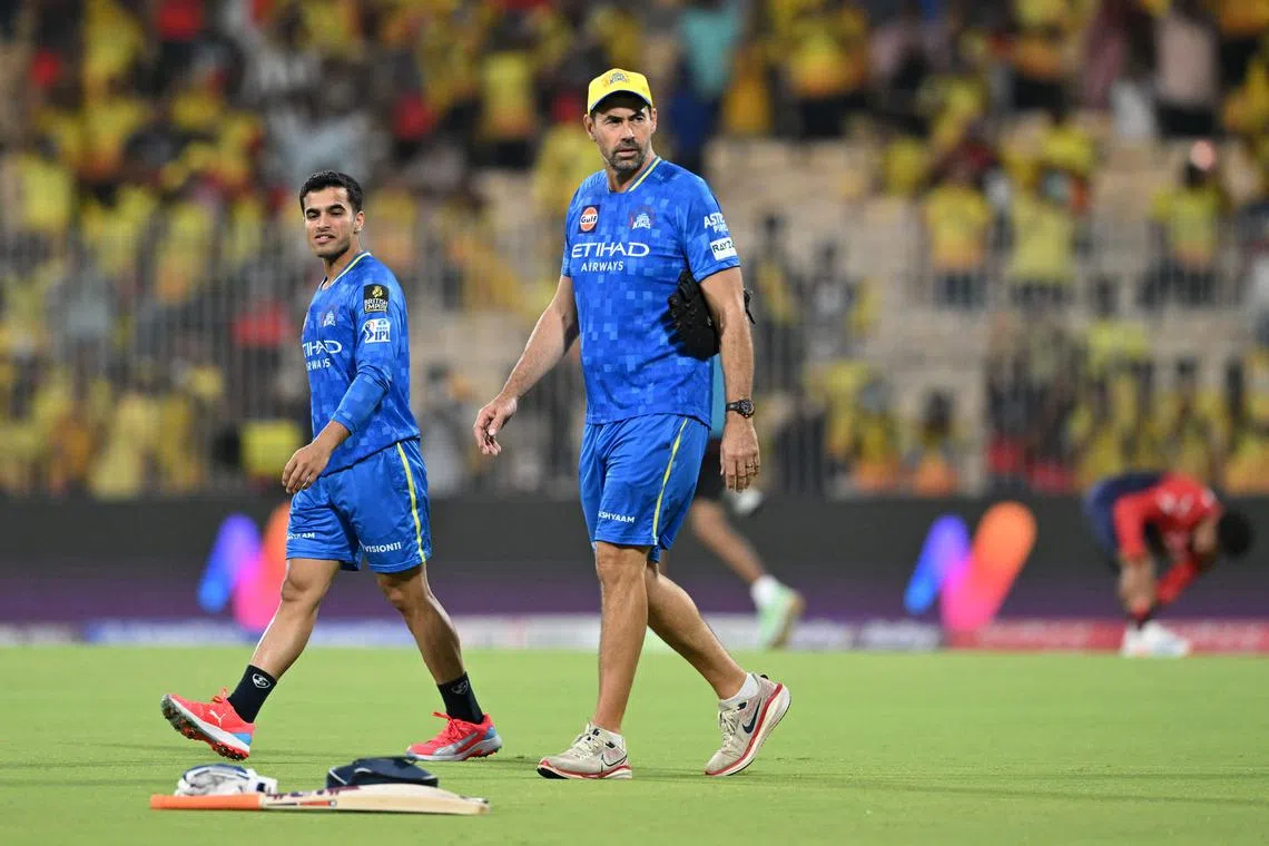 Chennai coach Fleming struggles to find the balance after third straight loss