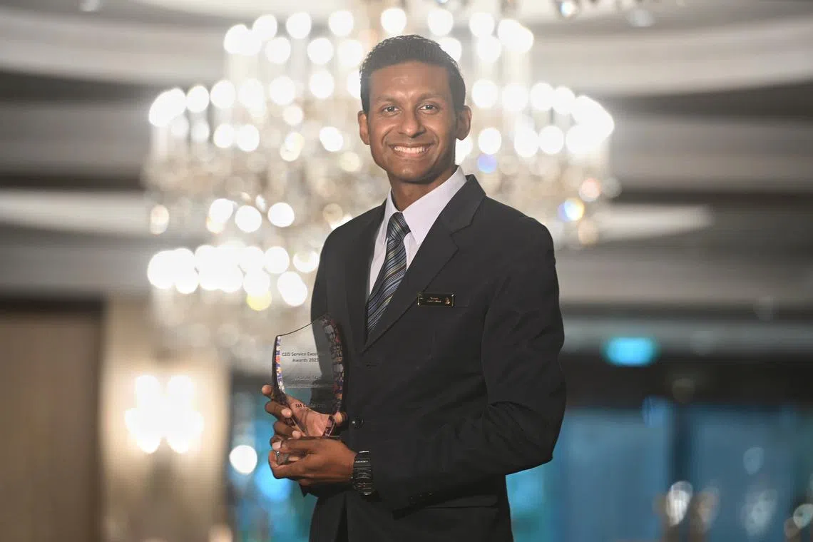 Mr Venoth Balasubramaniam received SIA’s CEO Service Excellence Award at the Shangri-La Singapore hotel on Aug 14.