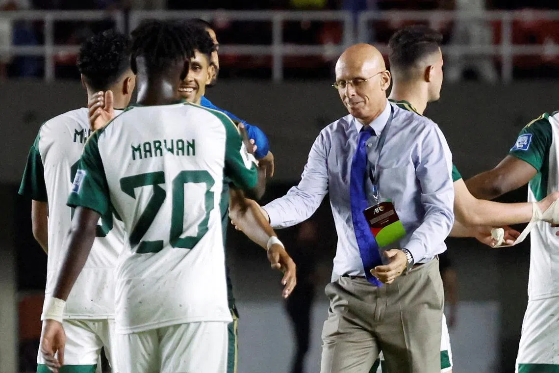 FILE PHOTO: Soccer Football - World Cup - AFC Qualifiers - Pakistan v Saudi Arabia - Jinnah Football Stadium, Islamabad, Pakistan - June 6, 2024 Pakistan coach Stephen Constantine, who has been named as Rwanda manager, reacts REUTERS/Akhtar Soomro/File Photo