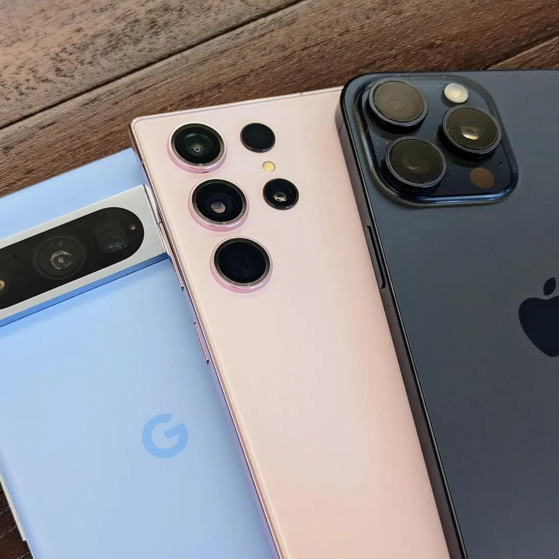 ocphone26 - Photos of the Samsung Galaxy S23 Ultra, Google Pixel 8 Pro and the iPhone 15 Pro Max