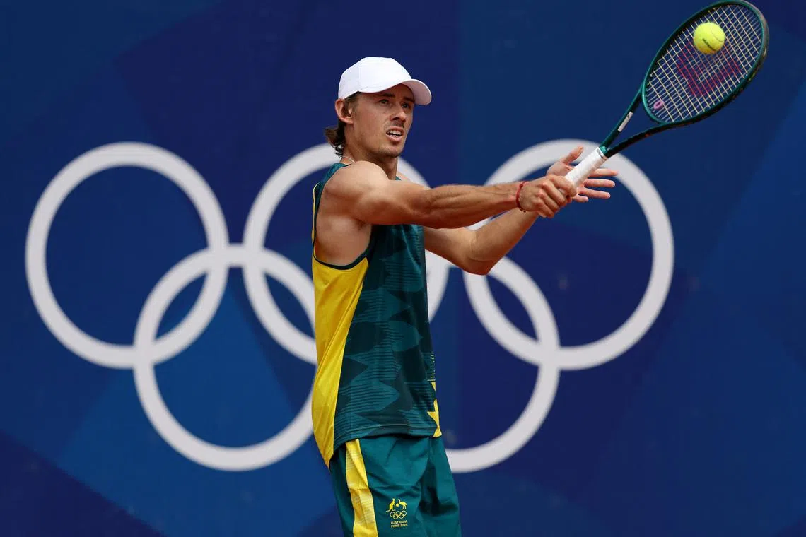 FILE PHOTO: Paris 2024 Olympics - Tennis Training - Roland-Garros Stadium, Paris, France - July 25, 2024. Alex De Minaur of Australia during training. REUTERS/Violeta Santos Mouraof/File Photo