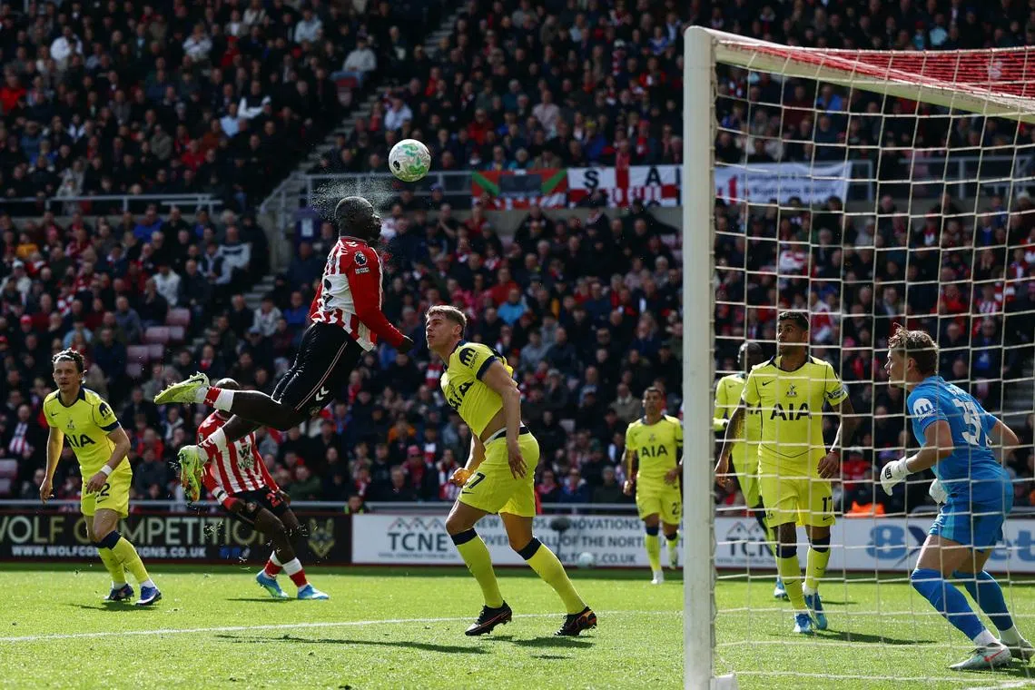 Soccer Football - Premier League - Sunderland v Tottenham Hotspur - Stadium of Light, Sunderland, Britain - April 12, 2026 Sunderland's Brian Brobbey heads at goal Action Images via Reuters/Lee Smith EDITORIAL USE ONLY. NO USE WITH UNAUTHORIZED AUDIO, VIDEO, DATA, FIXTURE LISTS, CLUB/LEAGUE LOGOS OR 'LIVE' SERVICES. ONLINE IN-MATCH USE LIMITED TO 120 IMAGES, NO VIDEO EMULATION. NO USE IN BETTING, GAMES OR SINGLE CLUB/LEAGUE/PLAYER PUBLICATIONS. PLEASE CONTACT YOUR ACCOUNT REPRESENTATIVE FOR FURTHER DETAILS..