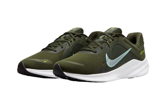 Nike Quest 5 Road Running Shoes