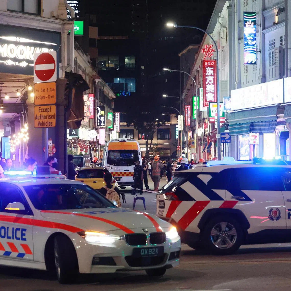 Several shops in the vicinity were forced to close temporarily, and a pungent smell was in the air.