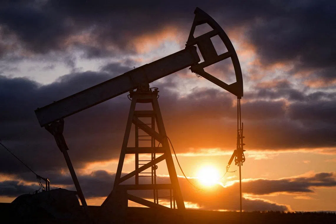 FILE PHOTO: A view shows an oil pump jack outside Almetyevsk in the Republic of Tatarstan, Russia June 4, 2023. REUTERS/Alexander Manzyuk/File Photo
