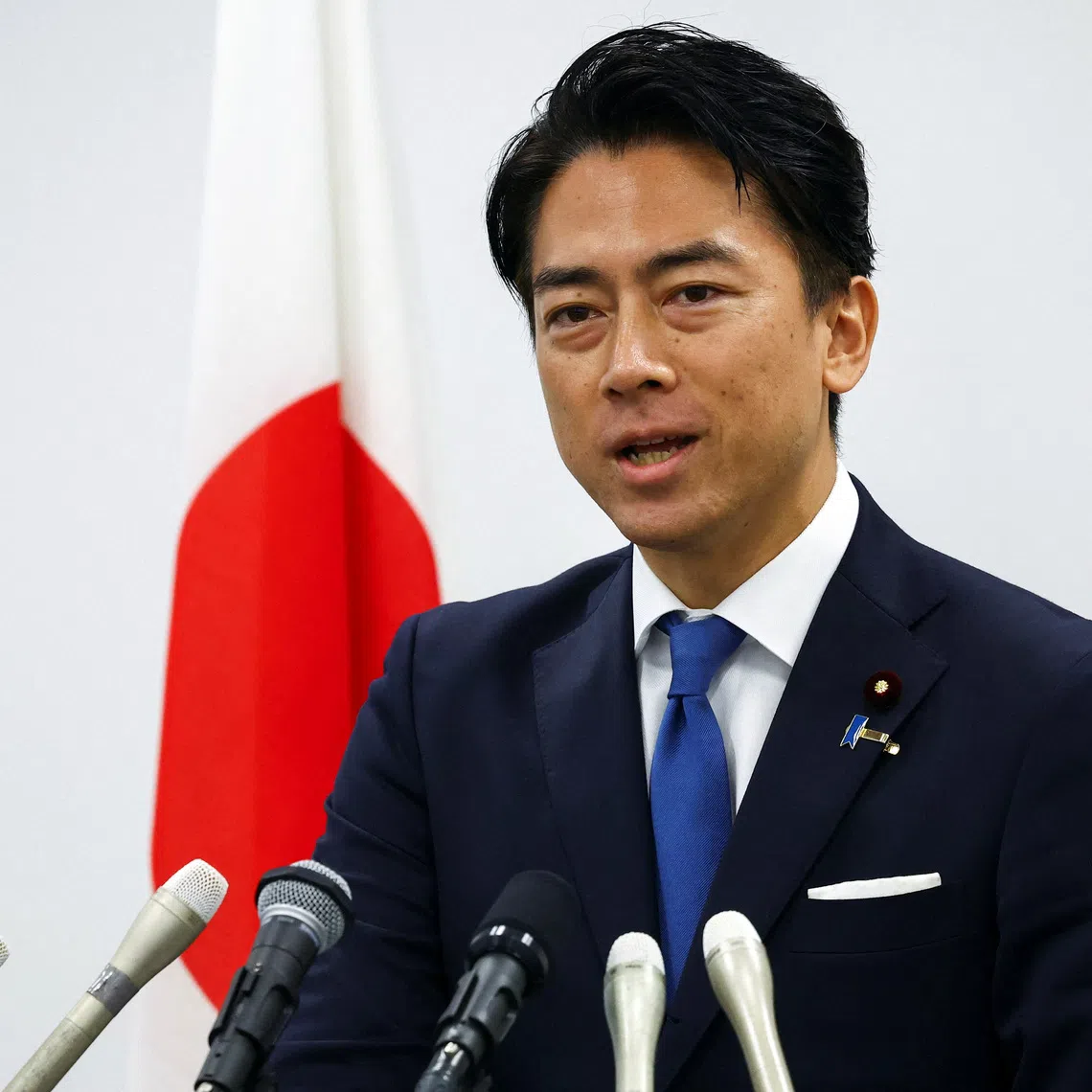 Japan's Prime Minister contender Shinjiro Koizumi, who is currently Agriculture Minister and son of the former Prime Minister Junichiro Koizumi, attends a press conference about his running in the ruling Liberal Democratic Party leadership race in Tokyo, Japan, September 20, 2025. REUTERS/Issei Kato/Pool