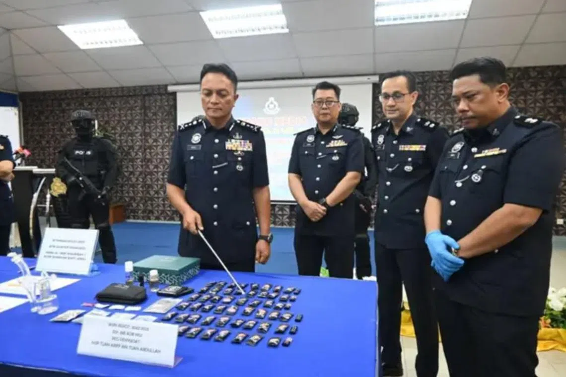 The police seized 127.5ml of ketamine believed to be intended for use in vape devices, 212 ecstasy pills, 212 Erimin 5 pills, 13.7g of methamphetamine, 10g of cannabis, and 80g of ketamine powder.