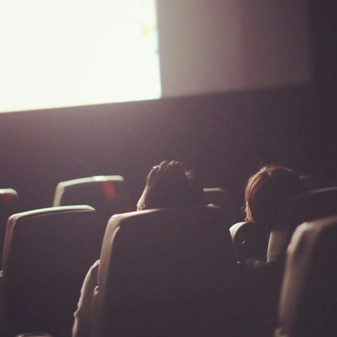 The court said moviegoers should be notified of which films have the special aids and when and at which screens they are available via the websites operated by the cinema franchises.