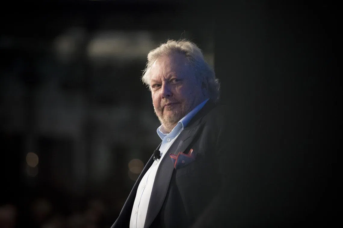 Australian billionaire Richard White, is battling allegations of inappropriate behaviour with women iamid a court battle that has gripped Sydney’s business elite.
