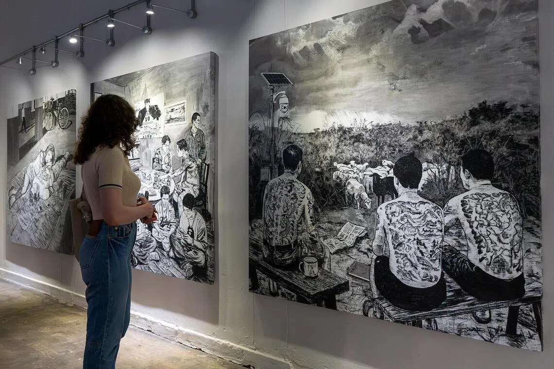 Strange Archive permite que os visitantes explorem a natureza e a função dos materiais e práticas de arquivo.