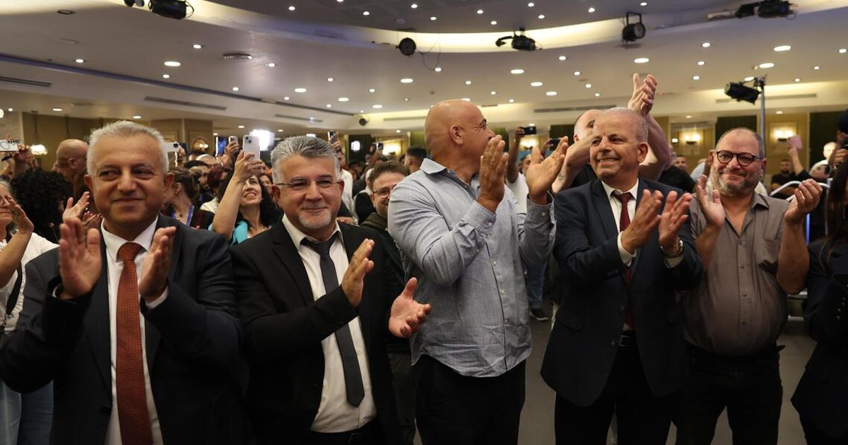 Israeli Arab parties claim kingmaker status in extra-tight vote