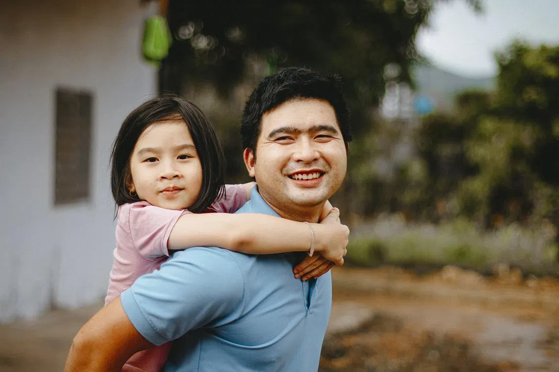 The number of those with shortened working hours during the parental leave period increased by 11.3 times from 2,000 to 23,000 over the same period.