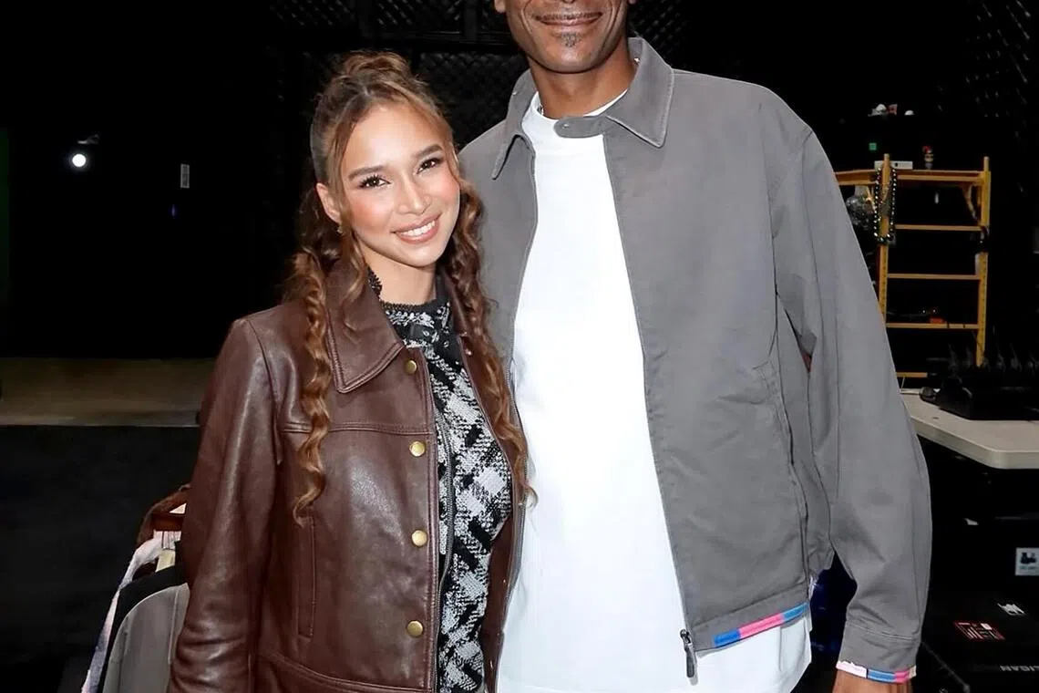 Singapore singer Iman Fandi performs at US event, shares stage with rapper Snoop Dogg