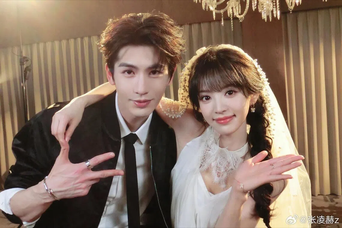 Pursuit Of Jade lead actors Zhang Linghe (left) and Tian Xiwei. 