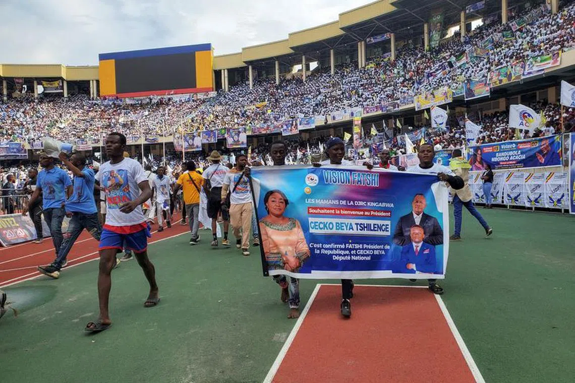 Supporters of Union for Democracy and Social Progress {UDPS} gather to attend the launch of the first official day of campaign for the  presidential election of December 20, by their leader Felix Tshisekedi in Kinshasa, Democratic Republic of Congo, November 19, 2023. REUTERS/Benoit Nyemba