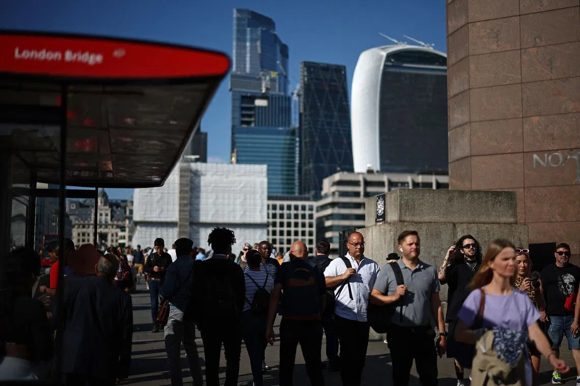 Full-time workers in London spend little more than half their working week in the office, the Centre for Cities think tank said.