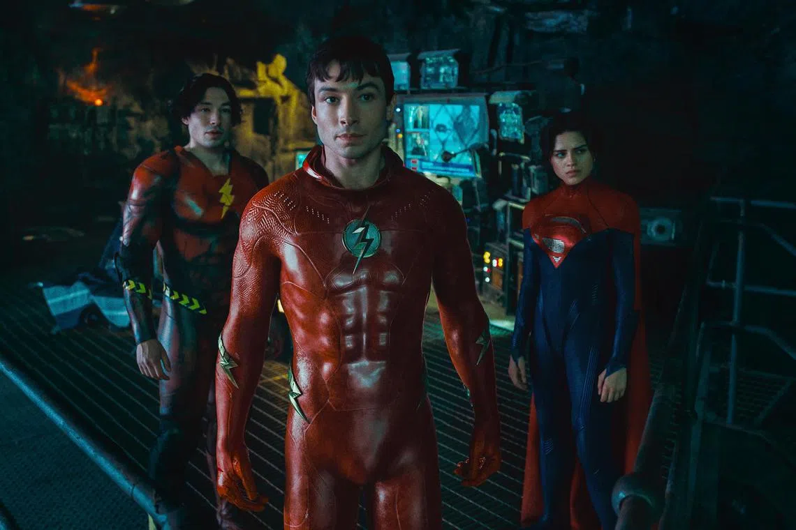 joflash15 - The Flash stars Ezra Miller as the superhero who uses his speed to go back in time to change the past, only to face unexpected consequences. Also stars Sasha Calle as Kara (Supergirl) and Michael Keaton as Bruce Wayne/Batman

Source: Warner Bros