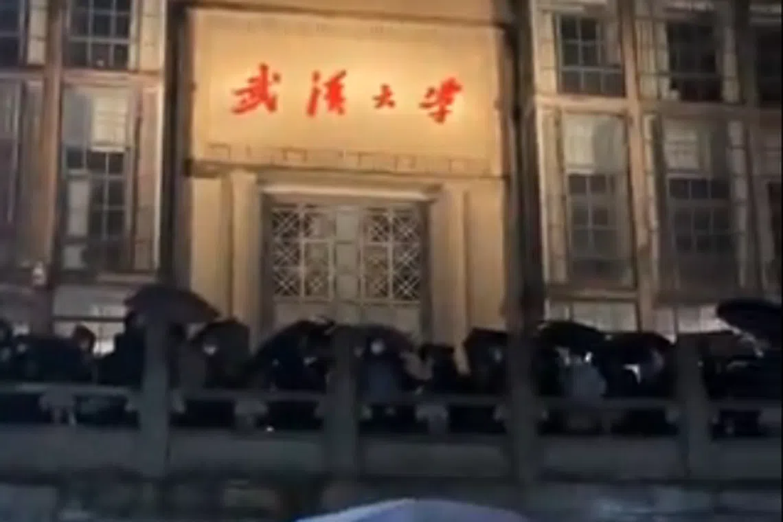 Chinese students protest over Wuhan University’s Covid-19 rules | The ...