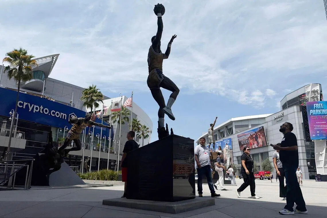 Sports teams are so expensive billionaires are teaming up to buy them