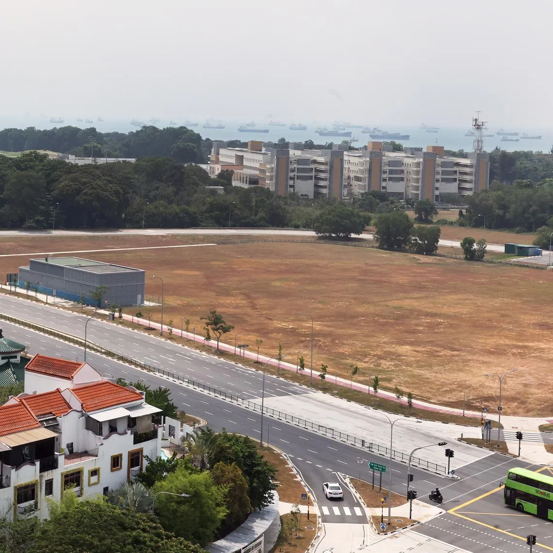 The future development on the 618,500 sq ft Bayshore Drive site will have up to 1,280 new private homes.