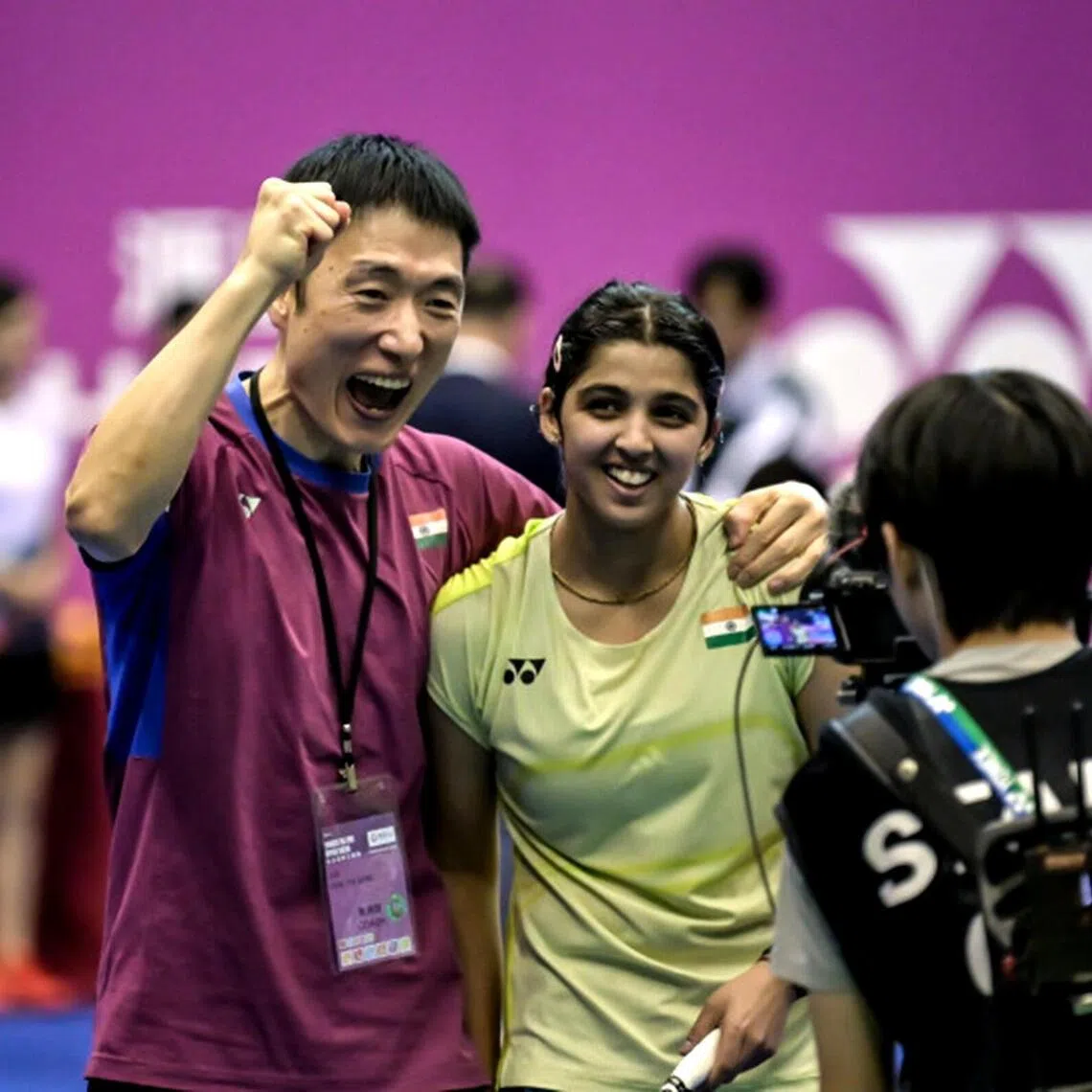 India’s Tanvi Sharma posing with her coach Park Tae-sang after winning the Taipei Open on Aug 2.