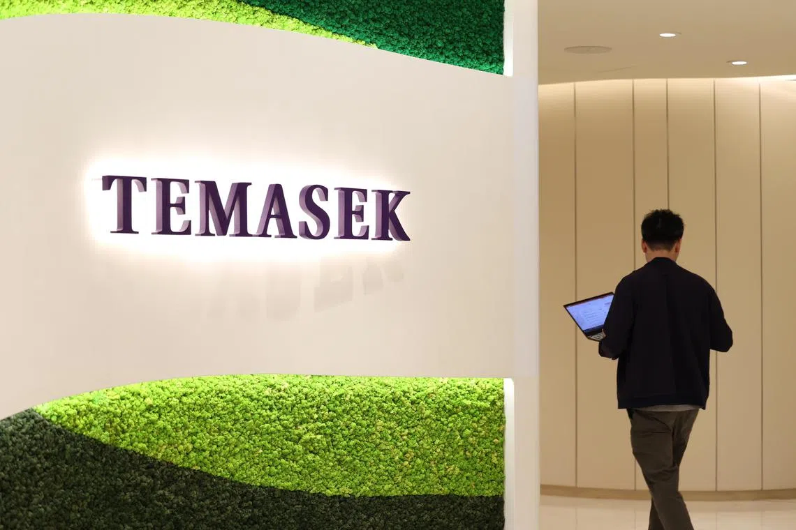 Temasek International office at Orchard Road [Temasek International Pte. Ltd. 60B Orchard Road #06-18 Tower 2. The Atrium@Orchard Singapore 238891]