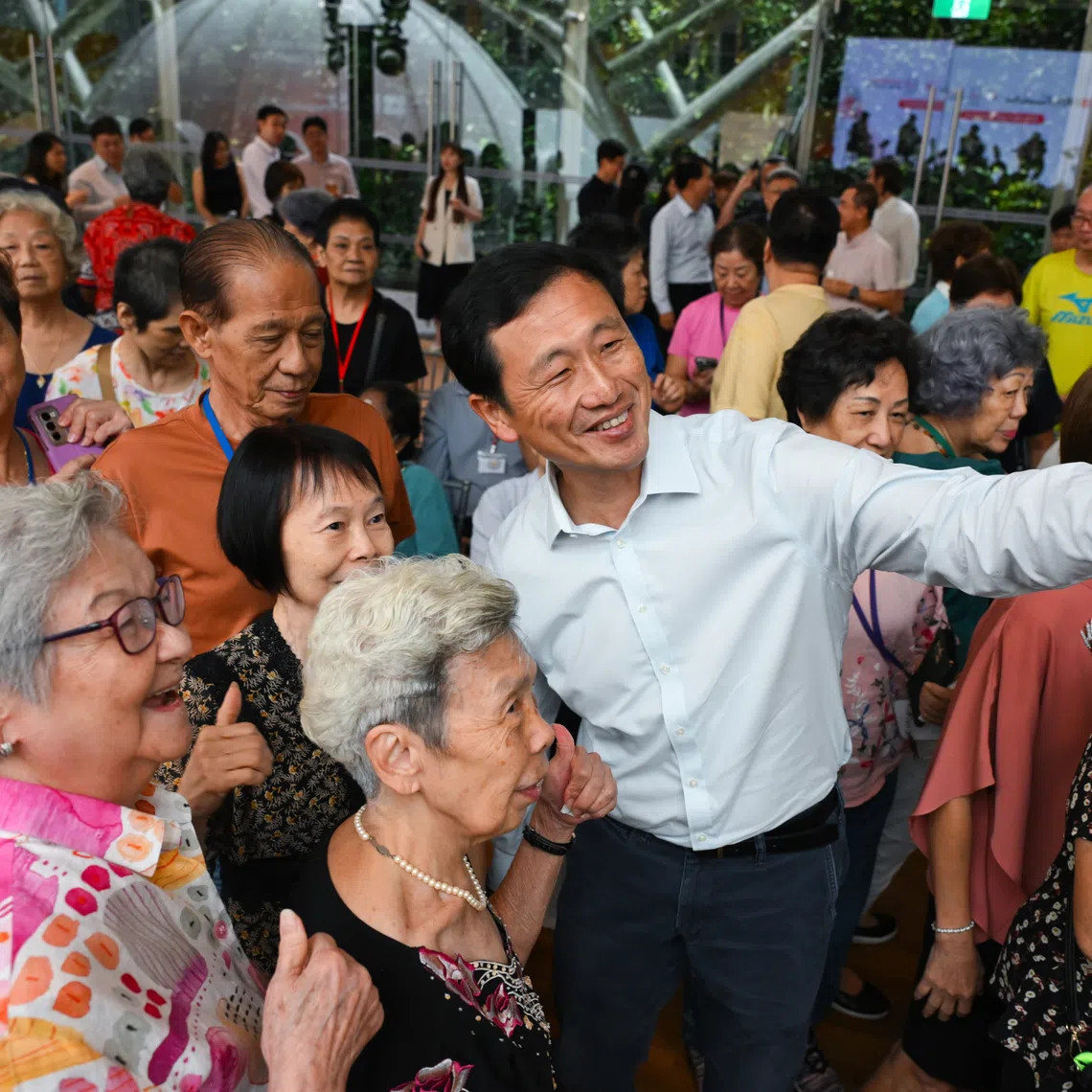 Health Minister Ong Ye Kung taking a wefie at the DBS Foundation X Thye Hua Kwan Moral Charities partnership launch event on Oct 13.