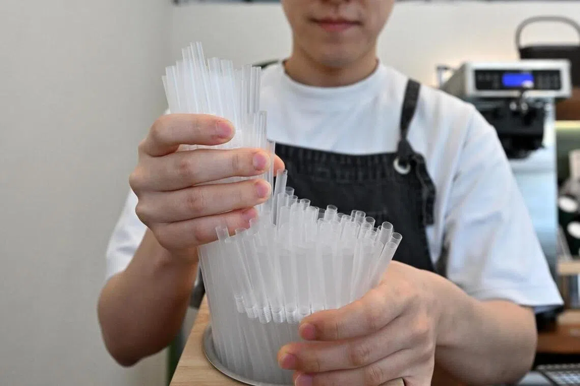 Paper straws worse than plastic in study | The Straits Times