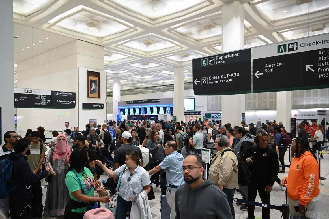 Trump orders TSA agents be paid as Congress still deadlocked over issue that has disrupted airports