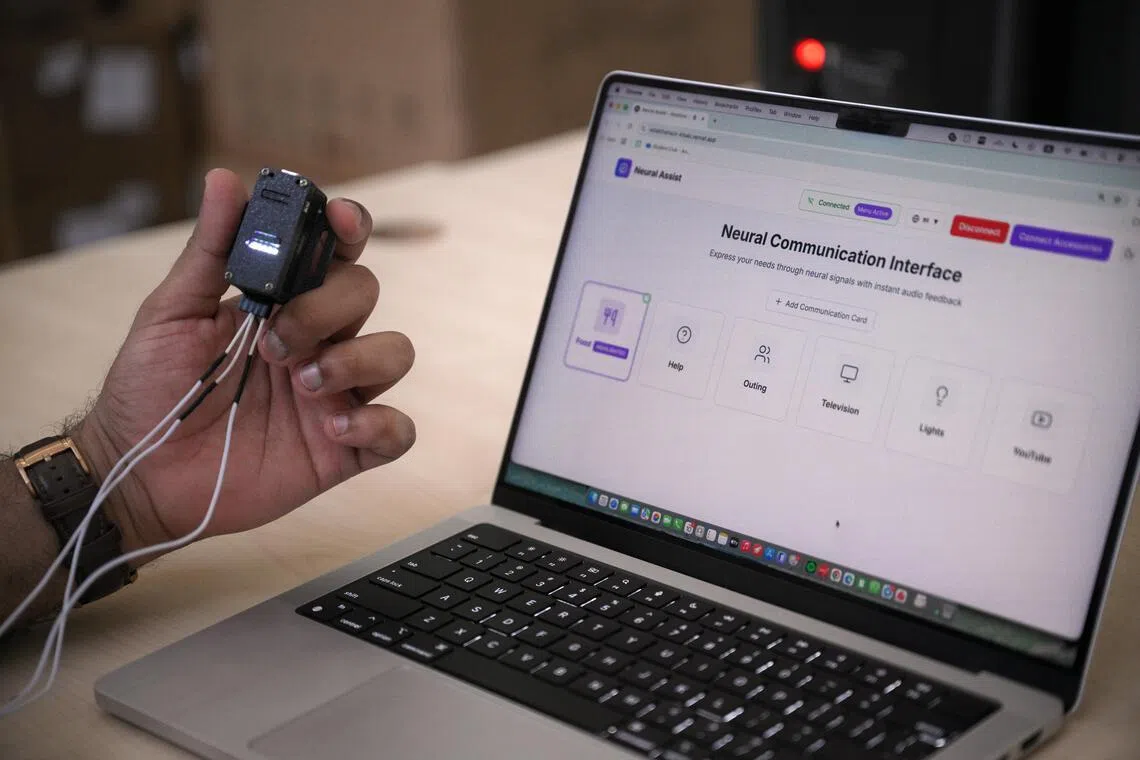 The Neural Drive brain-computer interface consists of a neural unit (left) and electrodes which are placed on a user’s forehead and behind the ears.