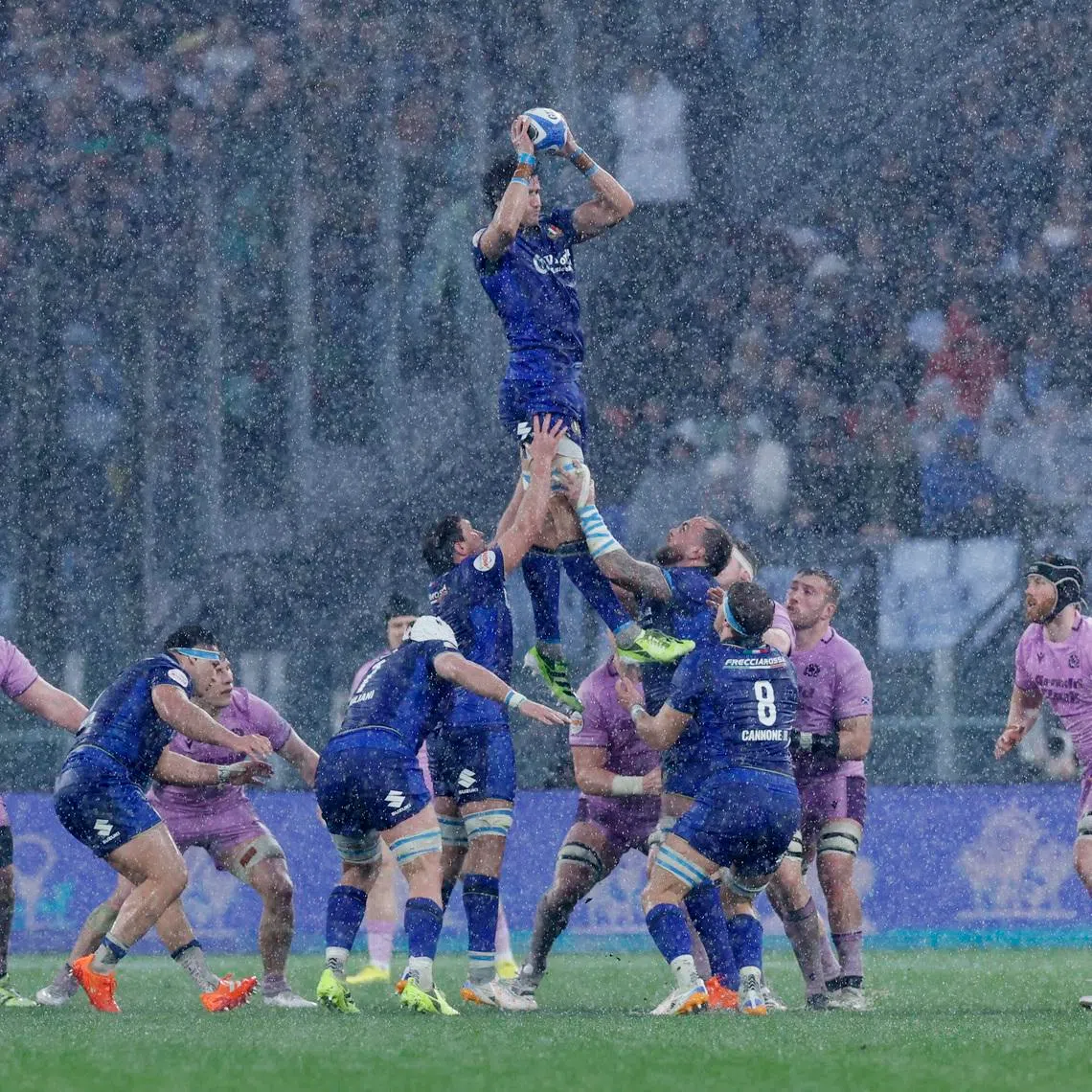 Rugby Union - Six Nations Championship - Italy vs Scotland - Stadio Olimpico, Rome, Italy - February 7, 2026 Italy's Andrea Zambonin in action REUTERS/Remo Casilli