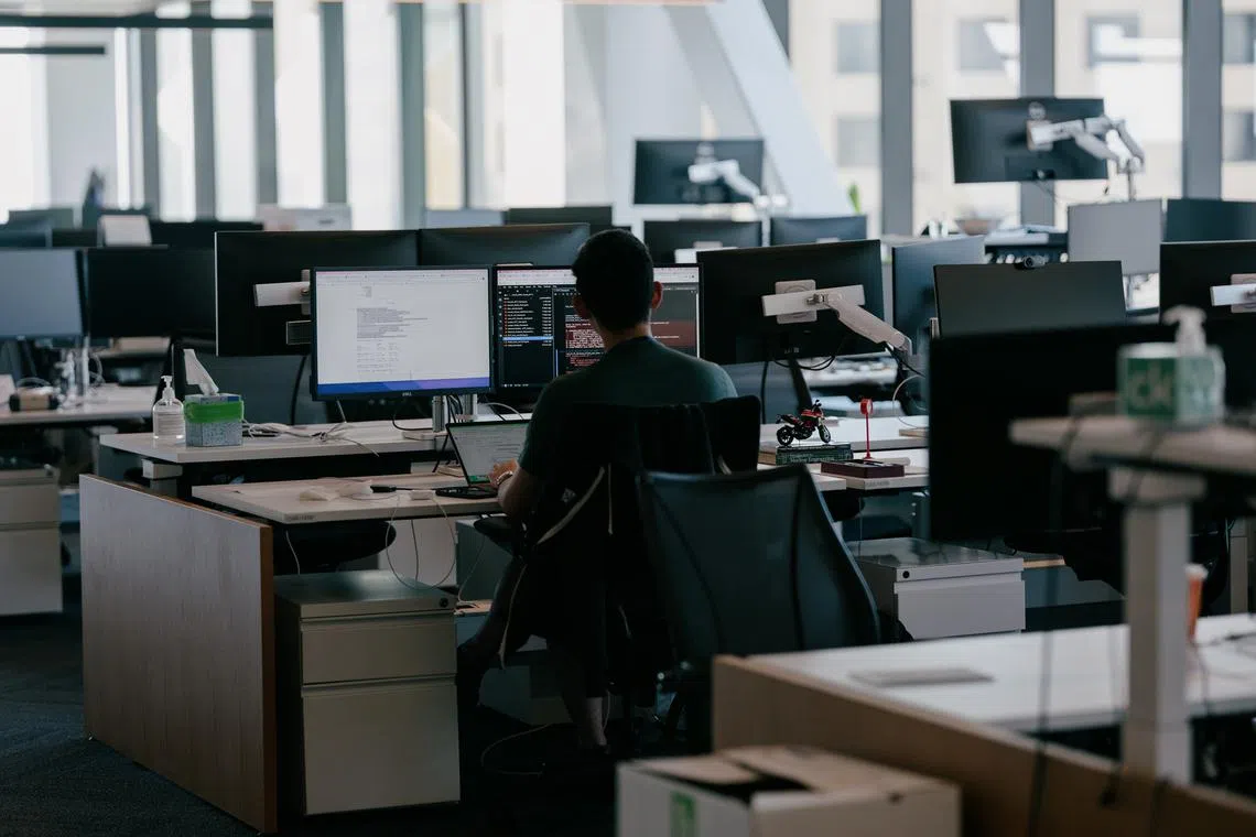 For some workers, a temporary economic slowdown won’t be enough to change a determination to find a better work-life balance. 