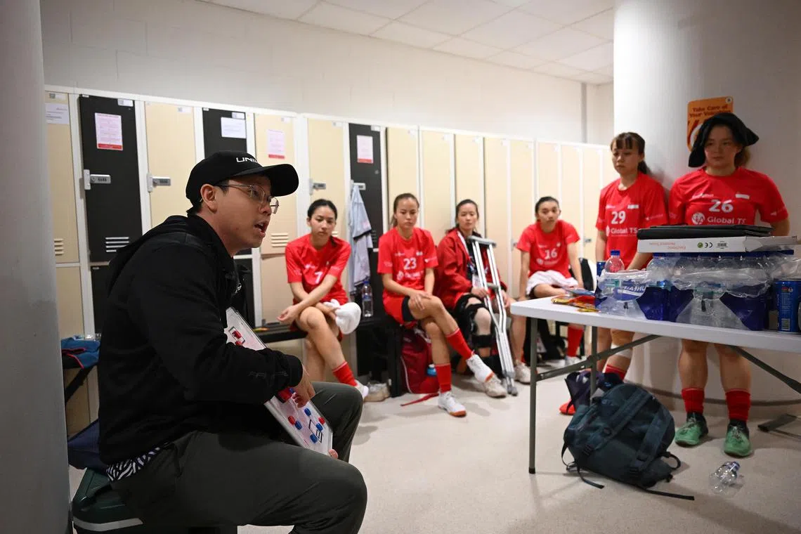 eafloor24 - On Feb 23, national floorball women's head coach Lim Jin Quan announced his departure from the association citing the demands of the job.

Credit: Leandro Ngo