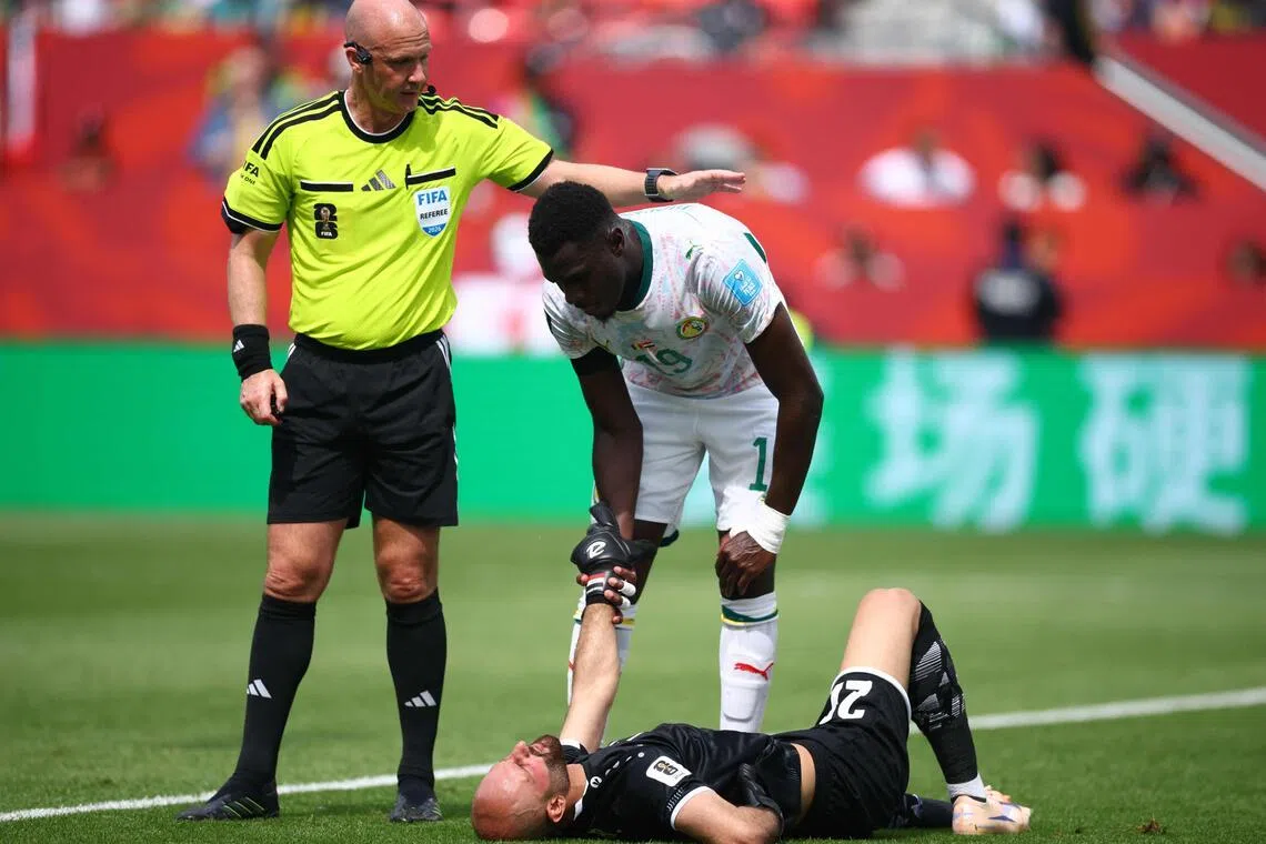 If play is stopped for a goalkeeper injury, the manager or head coach must immediately nominate an outfield player to leave the pitch for at least one minute after play resumes.