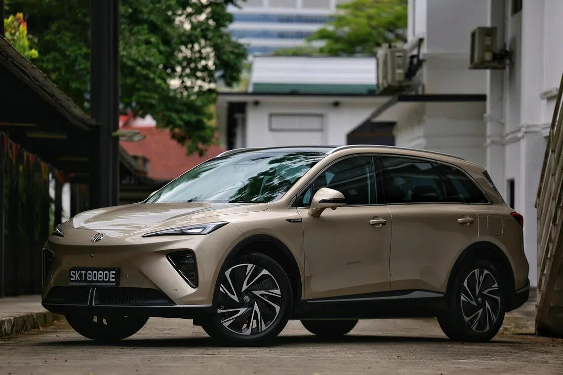 Outdoor shoot for the MG S6 on Jan 20, 2026. Car review: MG S6.