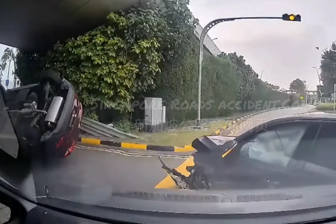 The police and SCDF were alerted to the traffic accident in 20 Airport Boulevard at about 6pm on Aug 20.