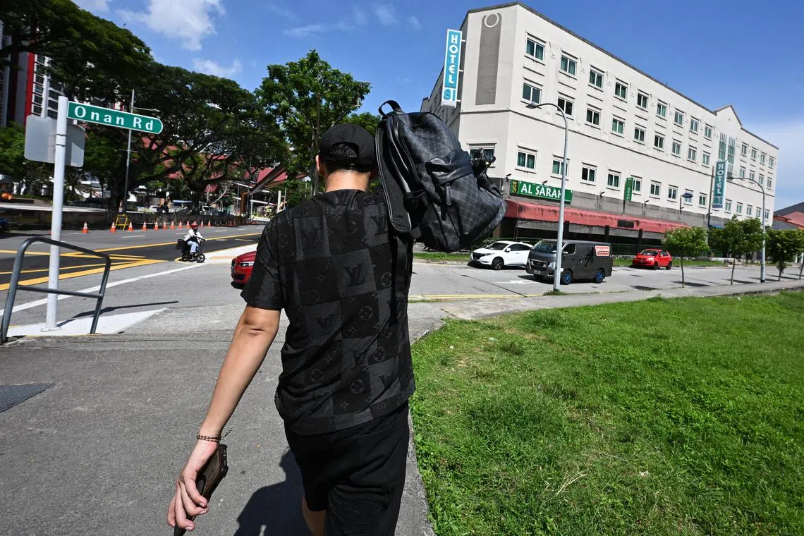 In this part of the world, high humidity prevents the body from optimally cooling down because sweat cannot evaporate well. 