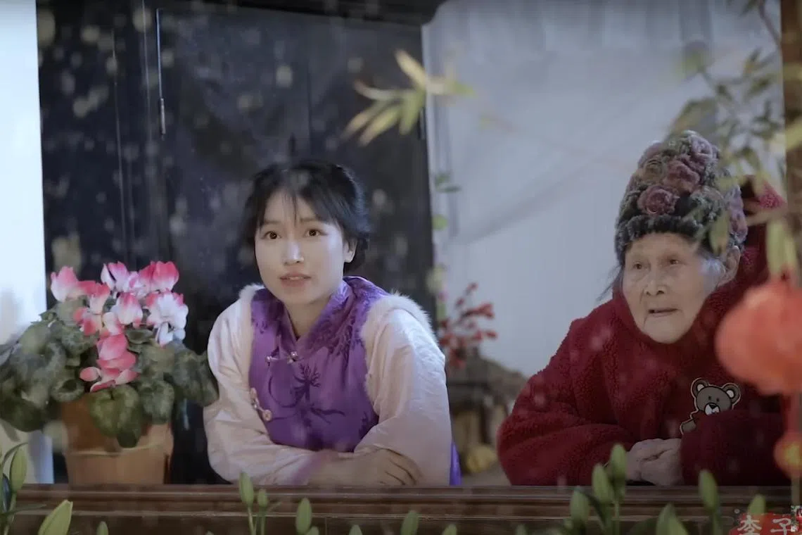 Popular Chinese influencer Li Ziqi made a surprising comeback on Nov 12, after she stopped posting videos for more than three years. 