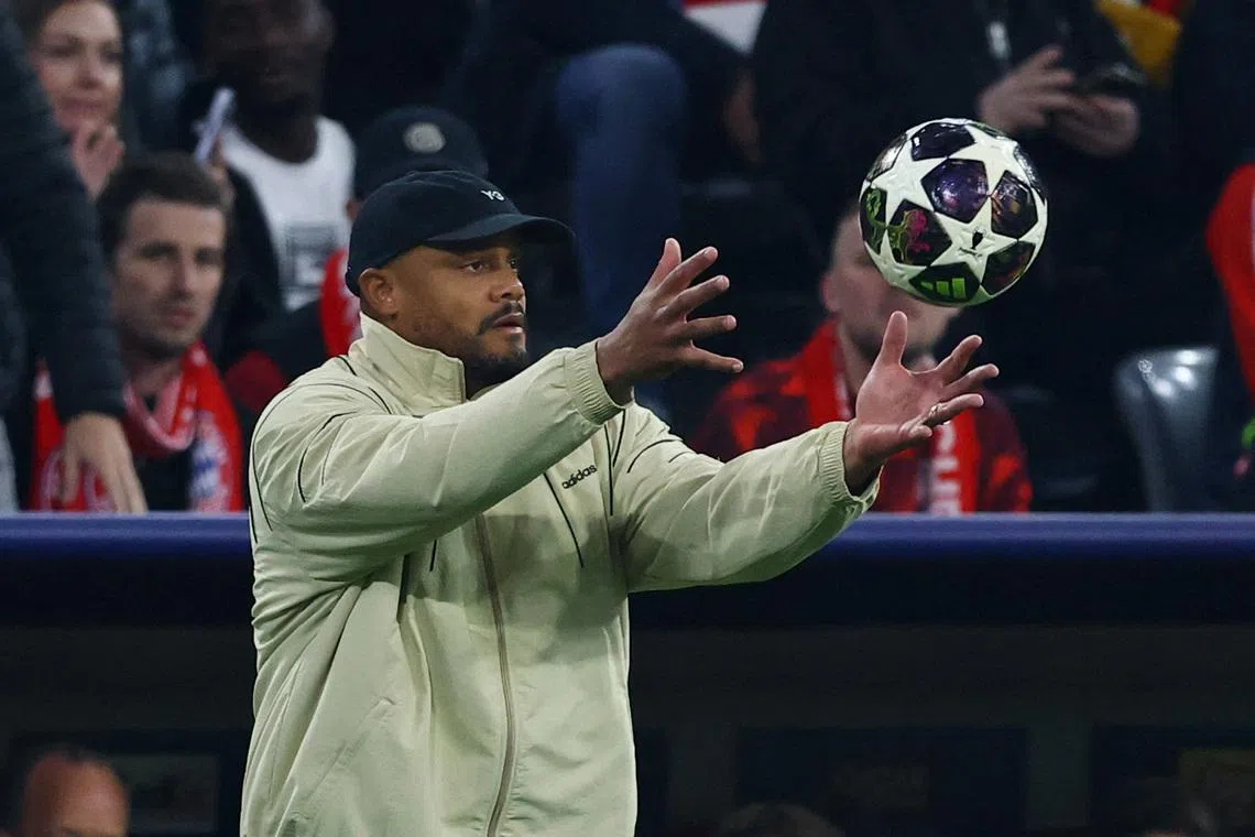Soccer Football - UEFA Champions League - Quarter Final - Second Leg - Bayern Munich v Real Madrid - Allianz Arena, Munich, Germany - April 15, 2026 Bayern Munich coach Vincent Kompany REUTERS/Kai Pfaffenbach
