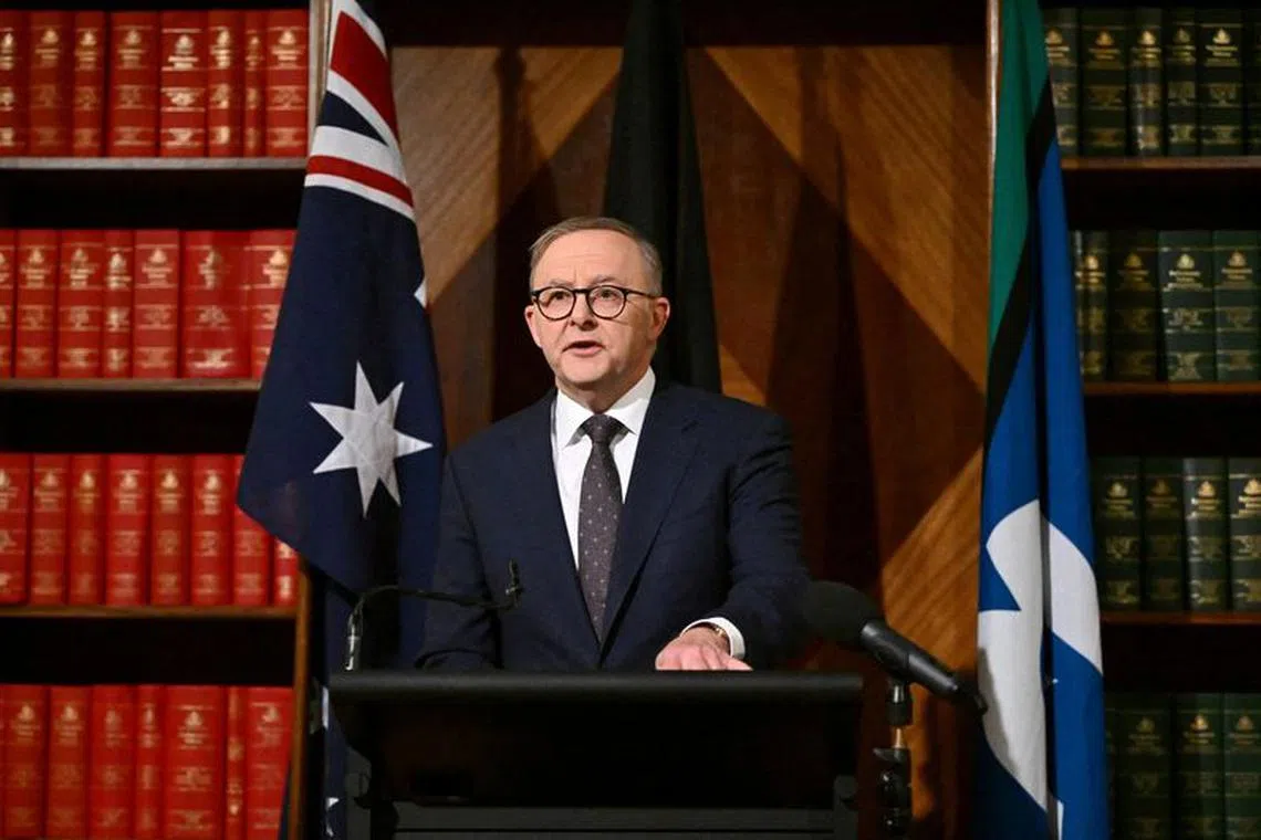 FILE PHOTO: Australian Prime Minister Anthony Albanese speaks to media following a Ministry Meeting, in Melbourne, October 11, 2023. AAP Image/Joel Carrett via REUTERS/File Photo