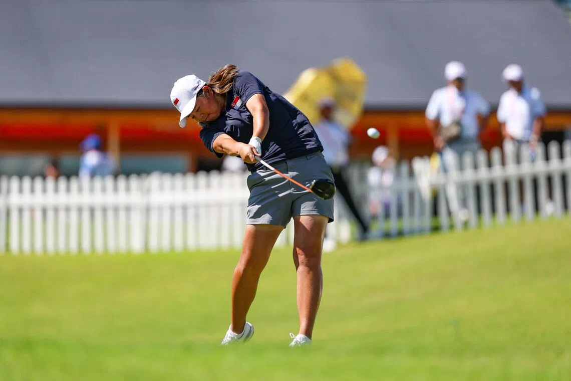 Singapore’s Shannon Tan leads the Asian Games women’s individual golf event after Round 1.